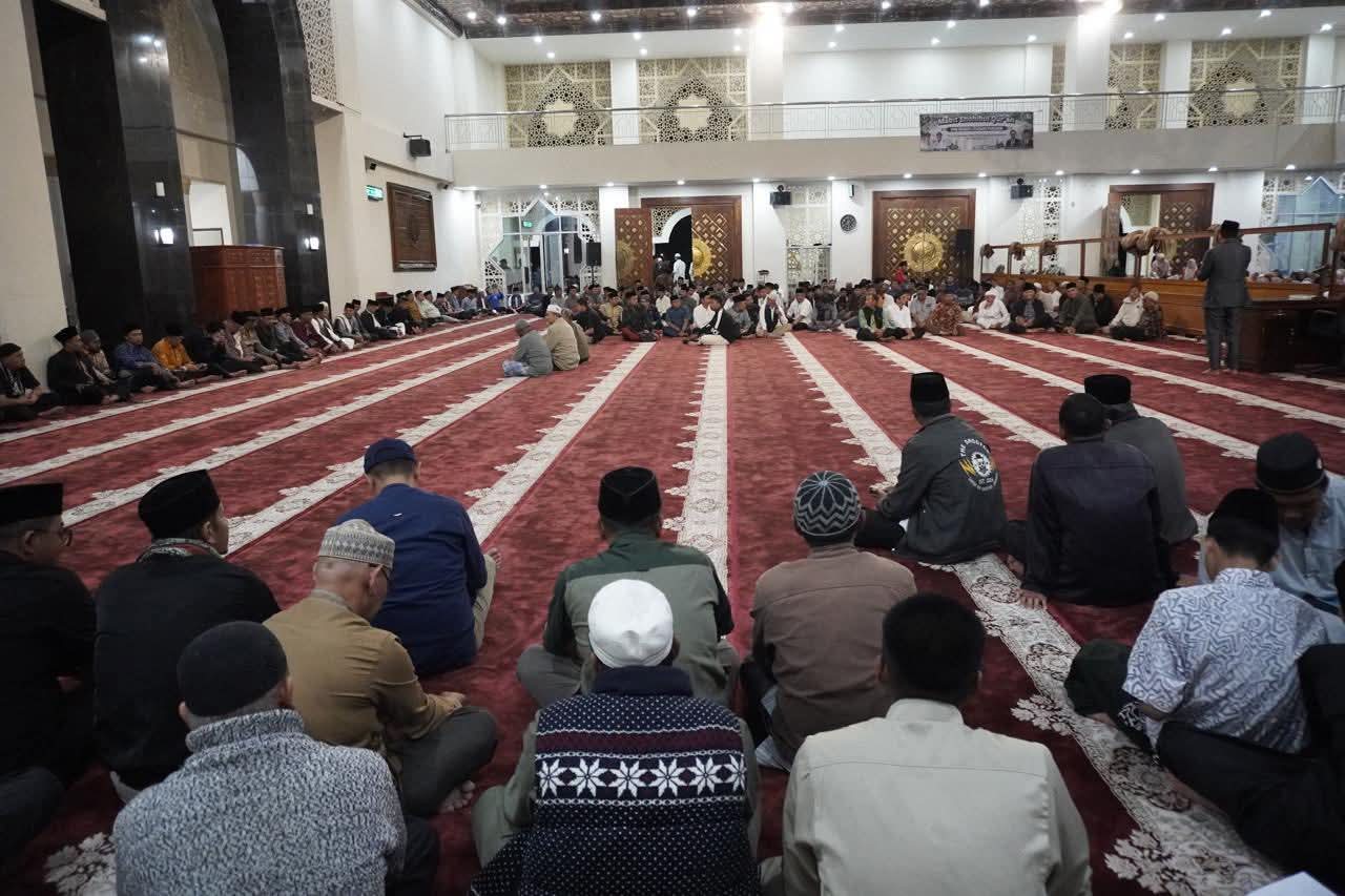 Suasana peringatan Maulid Nabi di Masjid Manarul Ilmi Islamic Centre